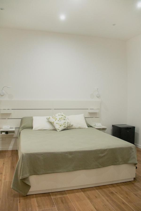 Vicolo Del Salto Bed and Breakfast Palermo Exteriör bild